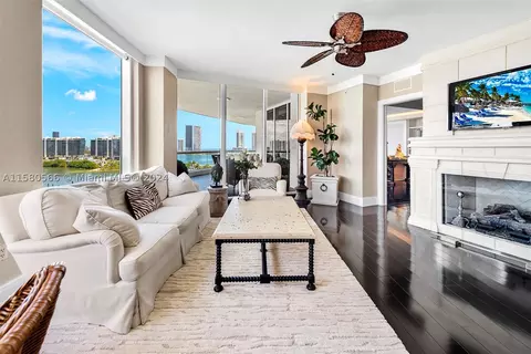 6000 Island Blvd #1201, Aventura, FL 33160