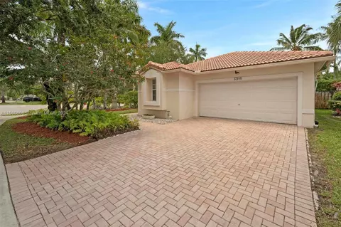 17080 NW 10th St, Pembroke Pines, FL 33028