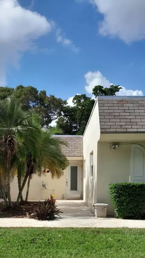 17252 SW 112th Pl #21243, Miami, FL 33157