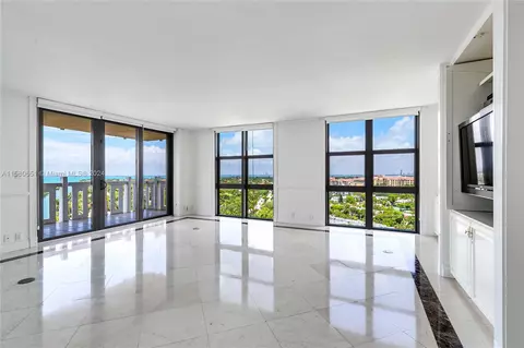 1121 Crandon Blvd #E1108, Key Biscayne, FL 33149