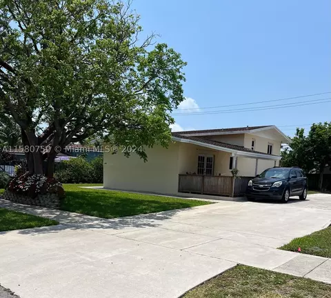 1350 NE 205th Ter, Miami, FL 33179