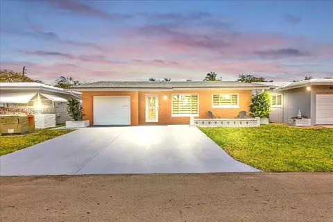 4522 NW 43rd Ave, Tamarac, FL 33319
