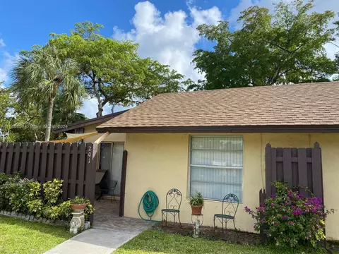 201 Briarwood Cir #1-7, Hollywood, FL 33024