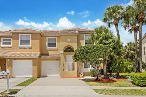 1340 NW 154th Ln, Pembroke Pines, FL 33028