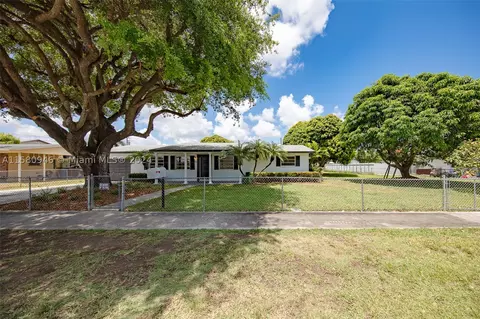525 NW 14th St, Homestead, FL 33030