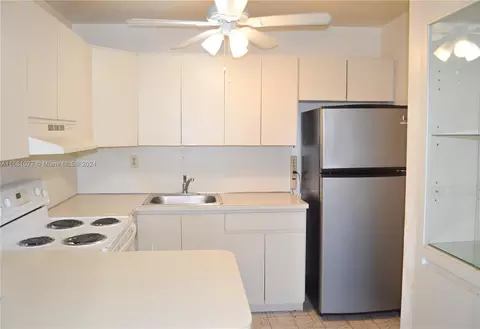 3551 SW 9th Ter #515, Miami, FL 33135