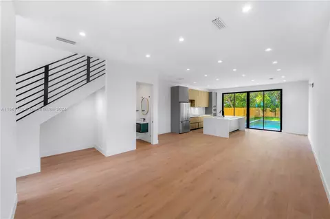 277 NW 50th St #VILLA PALMA, Miami, FL 33127