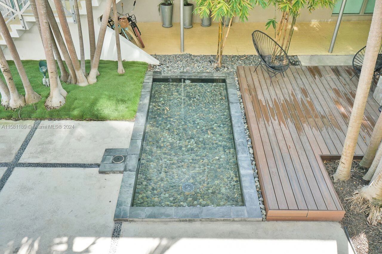 1816 Meridian Ave Unit 19  