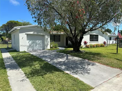 19015 SW 89th Ave, Cutler Bay, FL 33157