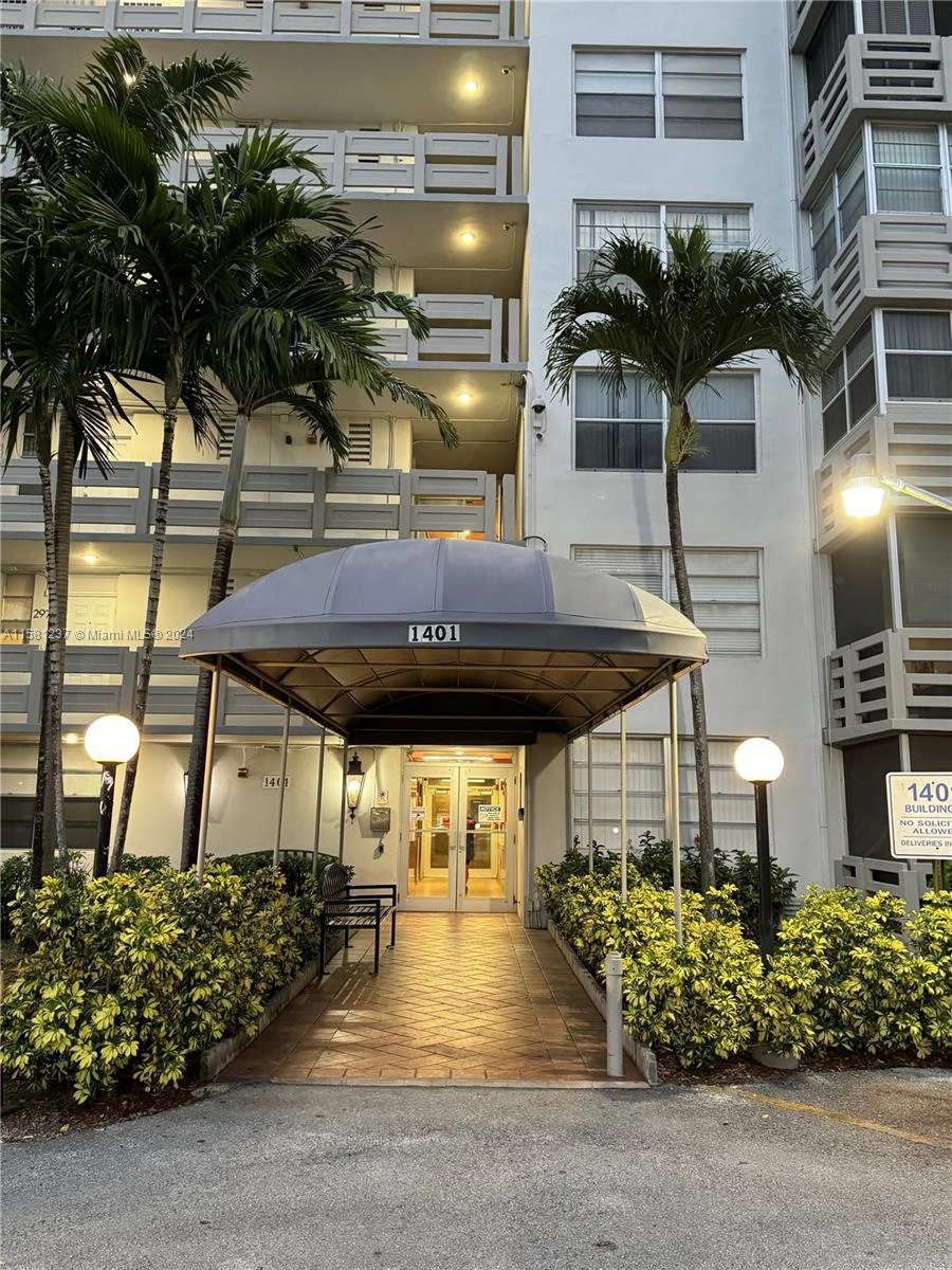 1401 NE Miami Gardens Dr Unit 497