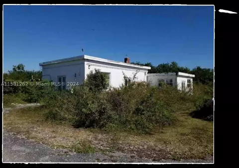 312 St, Homestead, FL 33033