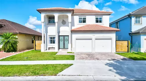 7966 SW 164th Pl, Miami, FL 33193