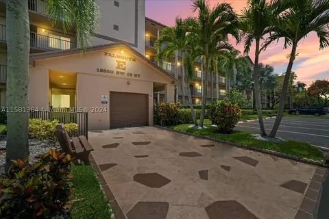 12550 SW 15th St #312E, Pembroke Pines, FL 33027