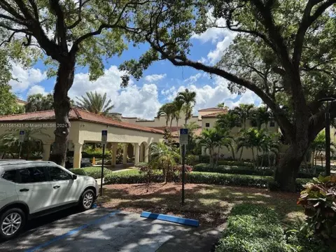 9480 Tangerine Pl #103, Davie, FL 33324