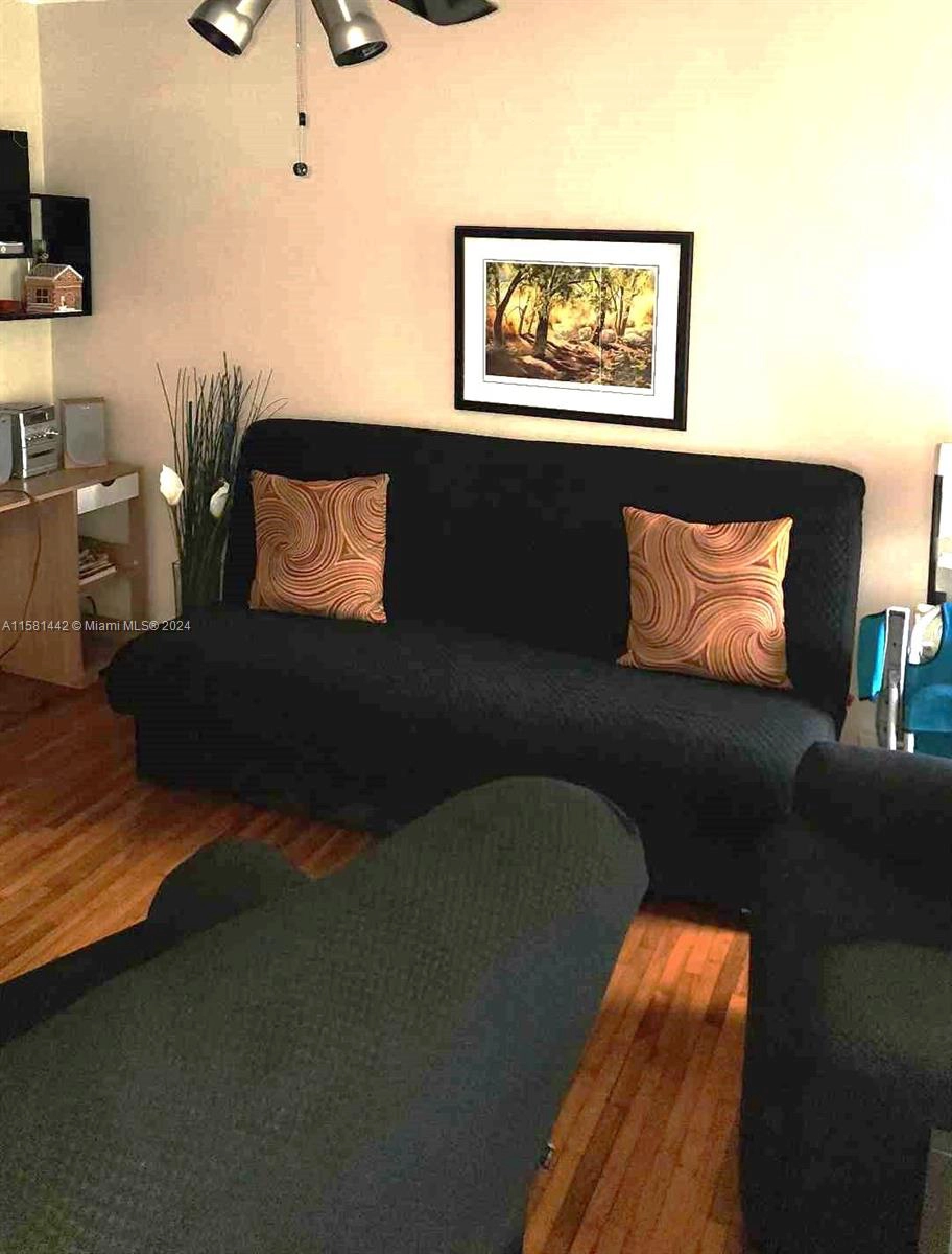 60 NW 79th St Unit 24  