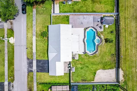 1731 NW 10th Ave, Homestead, FL 33030