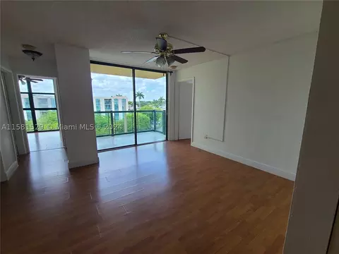 11800 SW 18th St #512-4, Miami, FL 33175