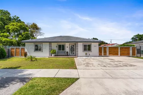 10221 SW 221st St, Cutler Bay, FL 33190