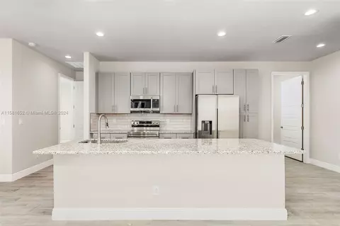 Kitchen - 8005 Olive, Labelle, FL 33935 photo 3 of 4