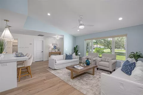 138 Buttonwood Cir, Tequesta, FL 33469
