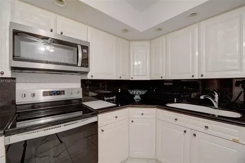 2808 N 46th Ave #E447, Hollywood, FL 33021 photo 14