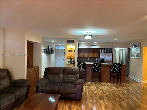 Living - 16500 Bridge End Rd, Miami Lakes, FL 33014 photo 1 of 4