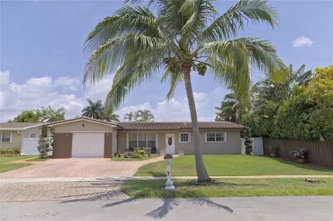 9401 NW 3rd St, Pembroke Pines, FL 33024
