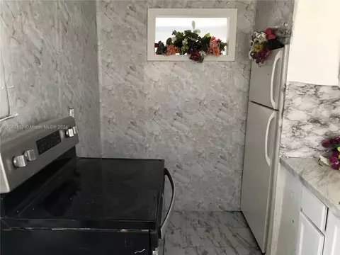 Kitchen - 730 SE 1st Pl, Hialeah, FL 33010 photo 1 of 1