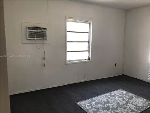 Bedroom - 730 SE 1st Pl, Hialeah, FL 33010 photo 1 of 2