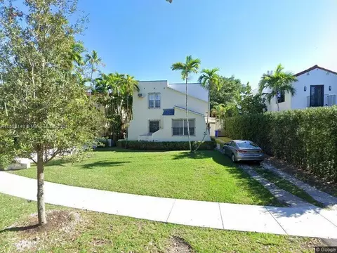 2613 Nocatee Dr, Miami, FL 33133