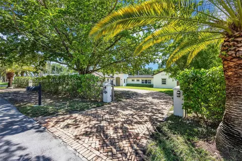 13101 SW 81st Ave, Pinecrest, FL 33156