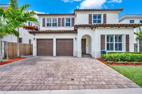 15236 SW 175th St, Miami, FL 33187