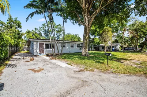 1280 SW 28th Ave, Fort Lauderdale, FL 33312