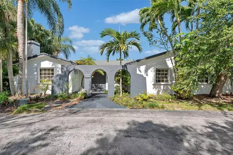 14730 Sailfish Dr, Coral Gables, FL 33158 photo 1
