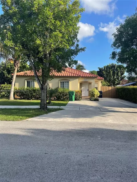 19124 SW 319th St, Homestead, FL 33030