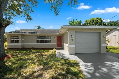552 SE Nome Dr, Port Saint Lucie, FL 34984