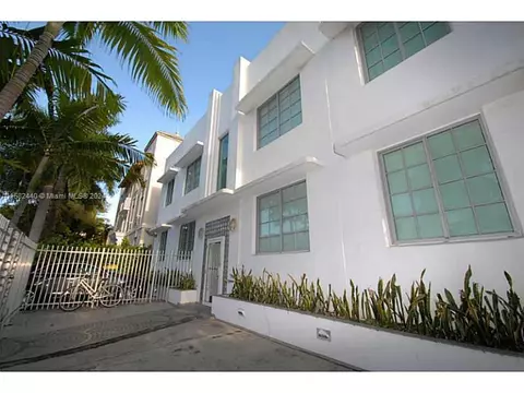 526 15 St #12, Miami Beach, FL 33139