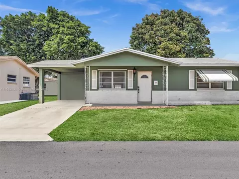4717 NW 44th St, Tamarac, FL 33319