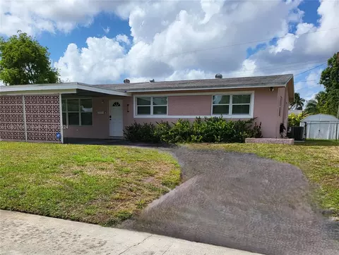 6931 SW 4th St, Pembroke Pines, FL 33023