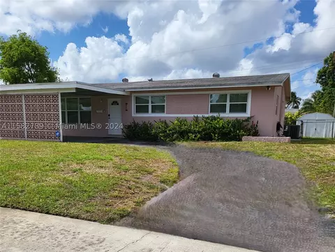 6931 SW 4th St, Pembroke Pines, FL 33023
