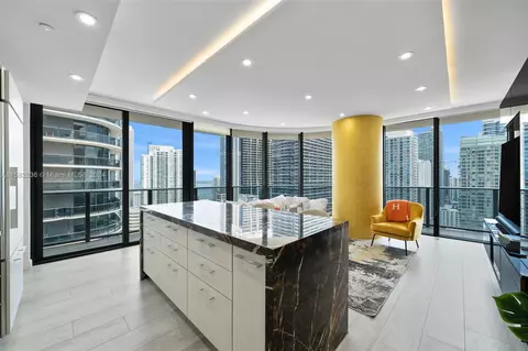 55 SW 9th St #2703, Miami, FL 33130