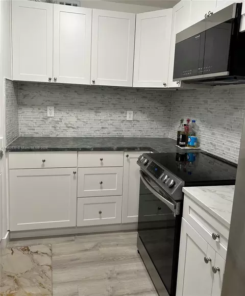 15639 SW 73rd Cir Ter #7-1, Miami, FL 33193