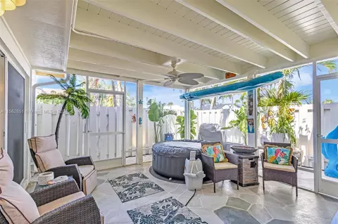 237 Seabreeze Cir, Jupiter, FL 33477 photo 3