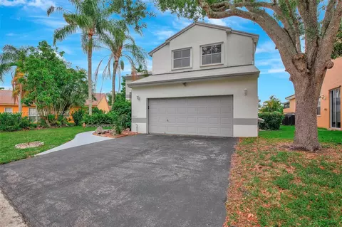 18470 NW 19th St, Pembroke Pines, FL 33029