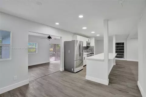 7800 NW 66th Ter, Tamarac, FL 33321