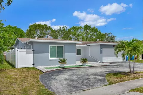 2410 NW 89th Ave, Sunrise, FL 33322