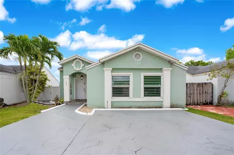 14348 SW 103rd St, Miami, FL 33186