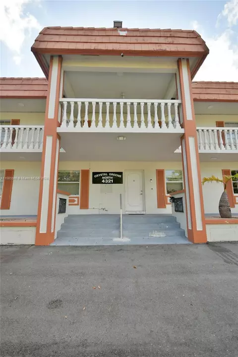 4321 NW 9th Ave #201, Pompano Beach, FL 33064