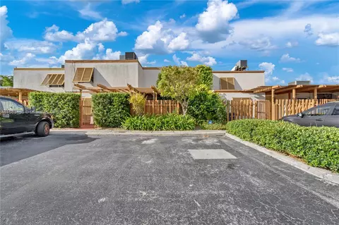 1758 SW 131st Place Cir S, Miami, FL 33175