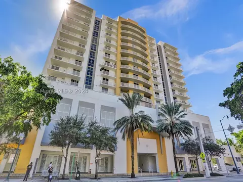 900 SW 8th St #1409, Miami, FL 33130
